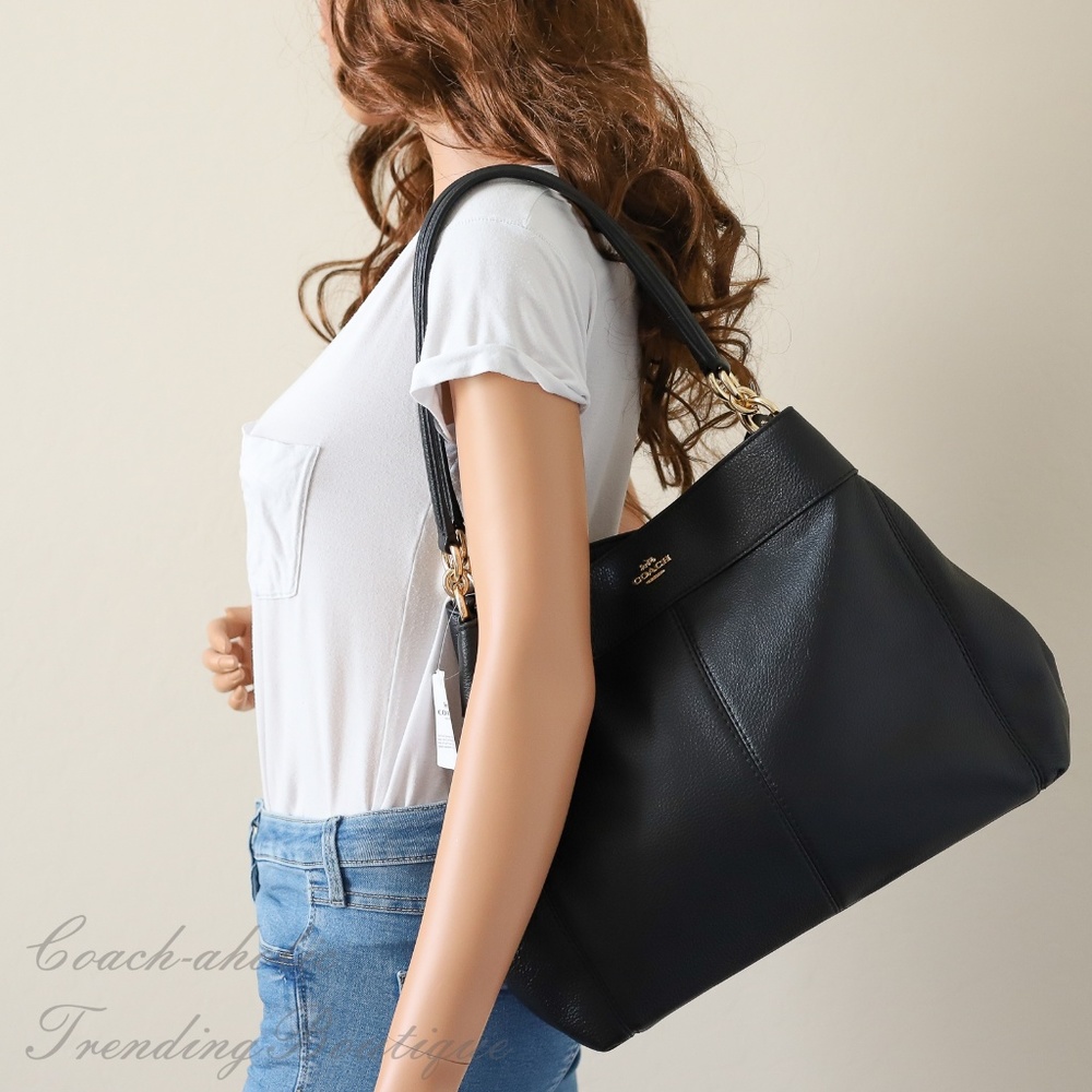 Coach F28997 Lexy Pebble Leather Shoulder Bag